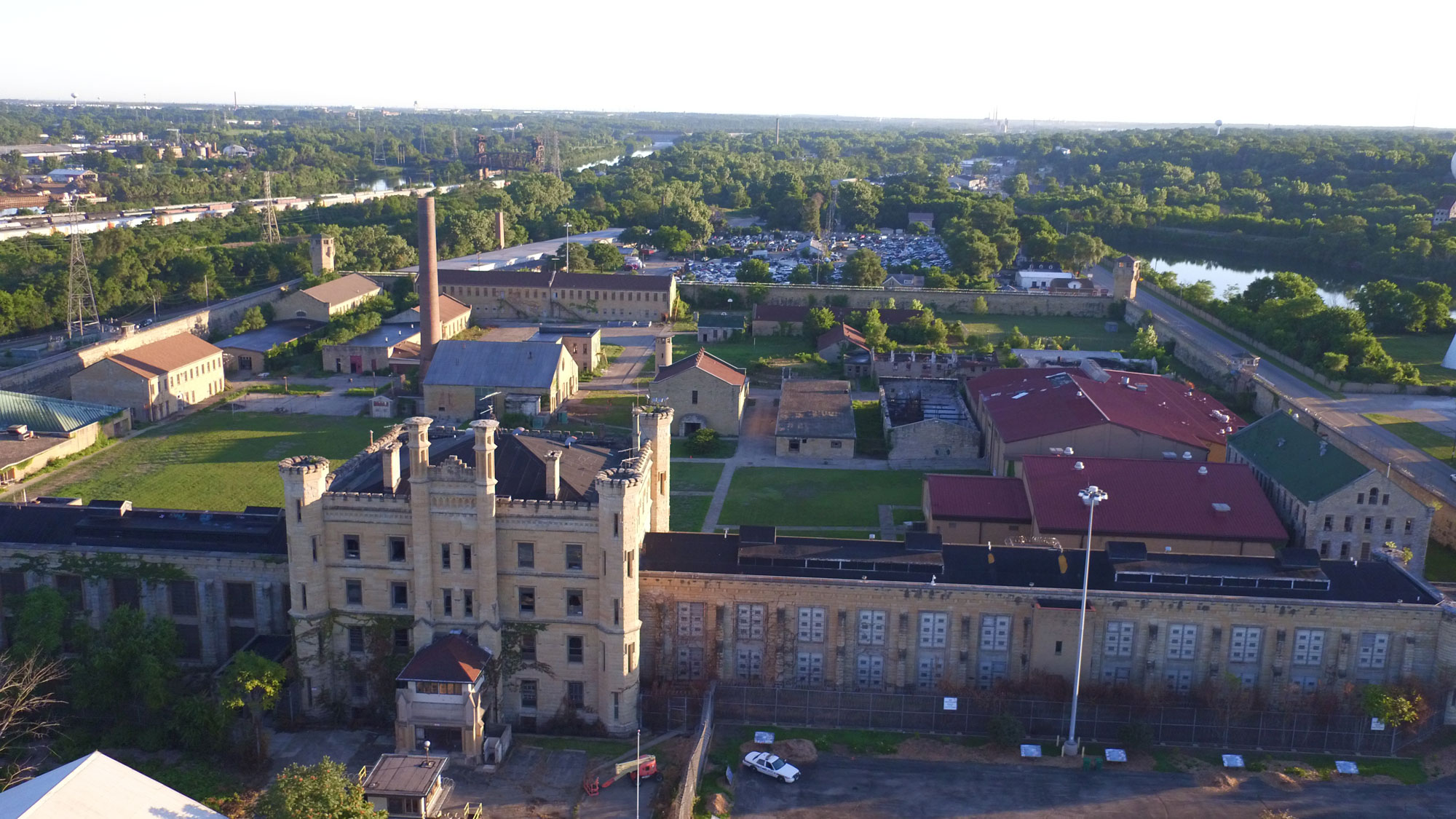 Aerial view of the prison.